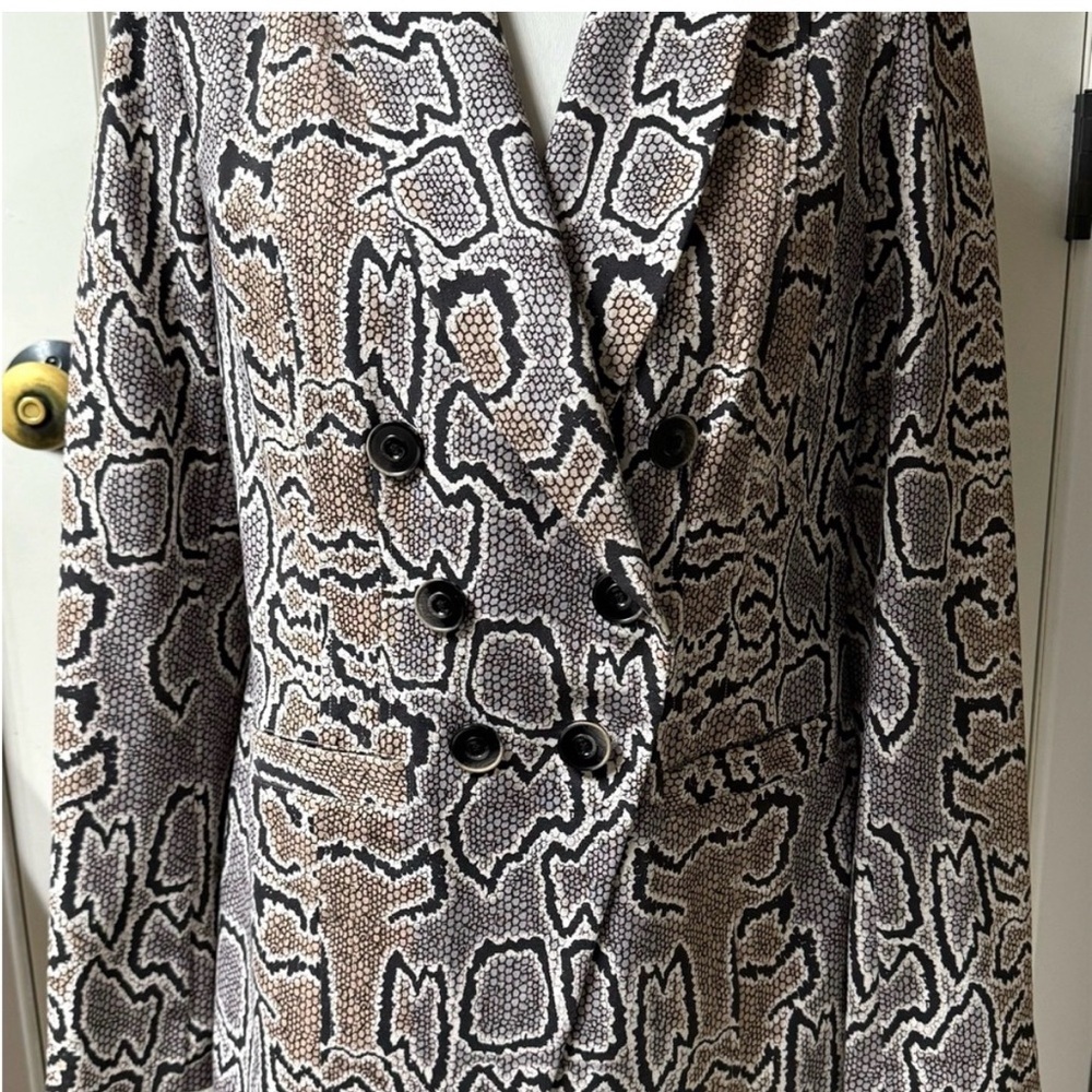 CAbi Python Print Double Breasted Blazer Jacket S… - image 14